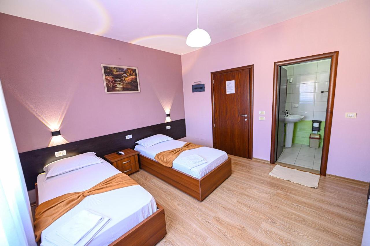 Hotel Epoka Shkoder Exterior photo